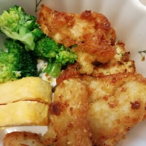 大人気♪我が家の“鶏むね肉の香草パン粉焼き”